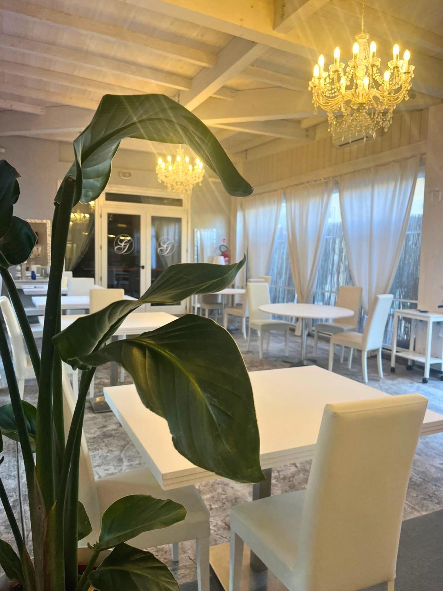 טרקיניה Hotel La Torraccia מראה חיצוני תמונה