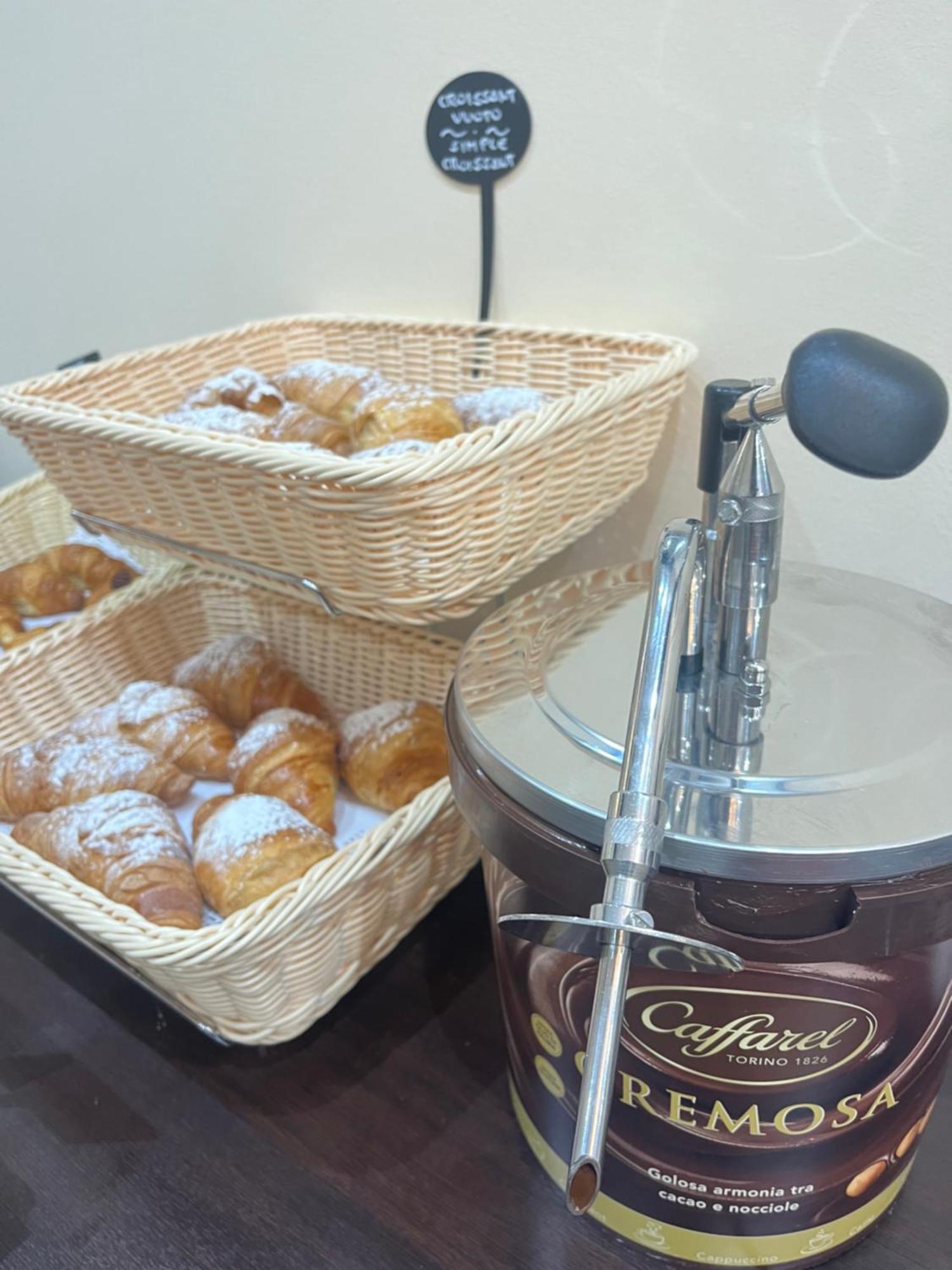 טרקיניה Hotel La Torraccia מראה חיצוני תמונה