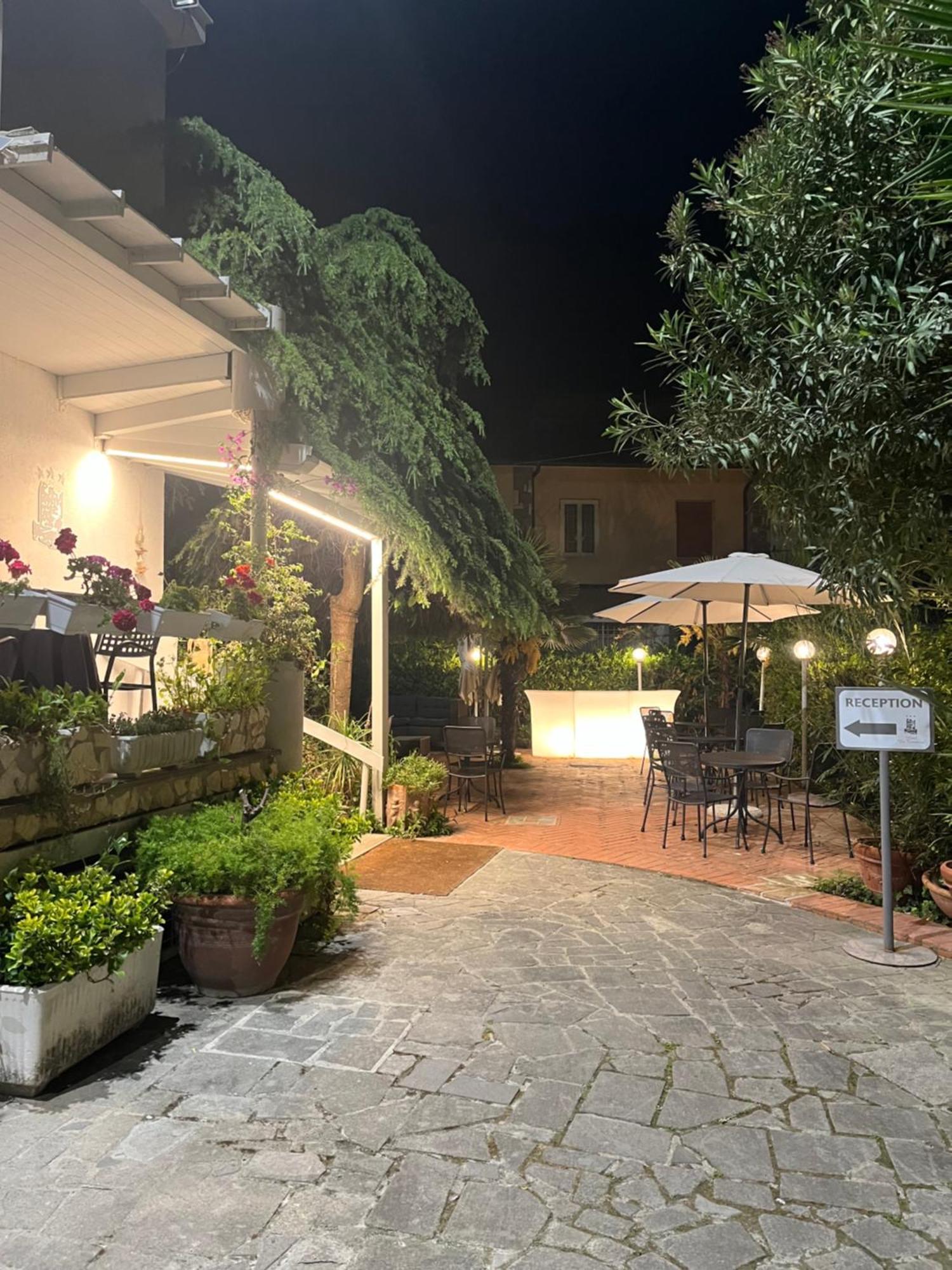 טרקיניה Hotel La Torraccia מראה חיצוני תמונה