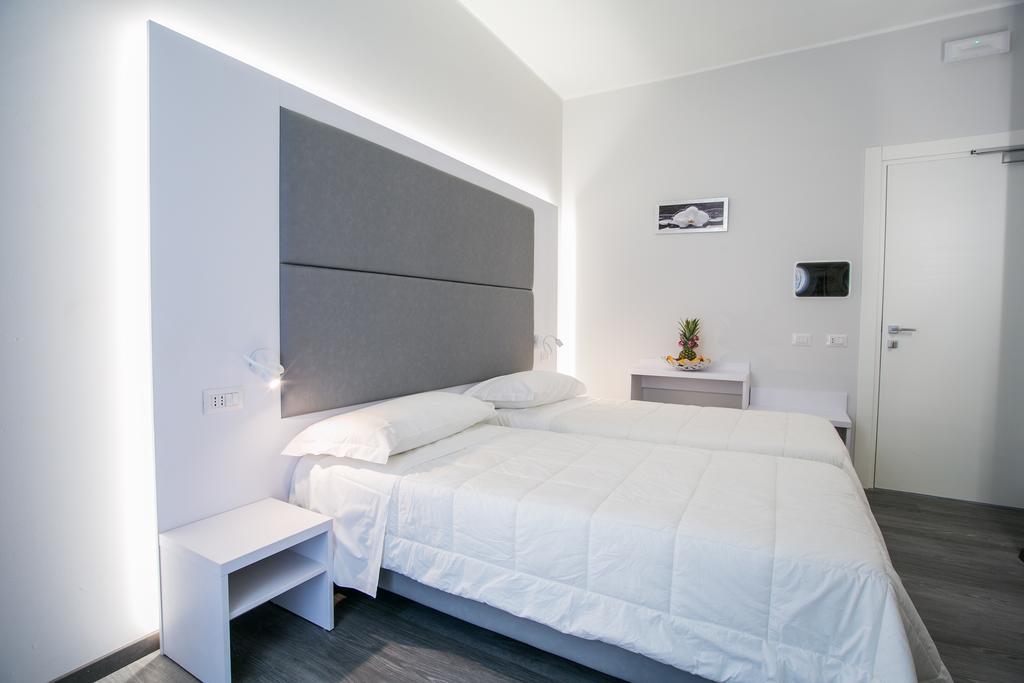 טרקיניה Hotel La Torraccia מראה חיצוני תמונה